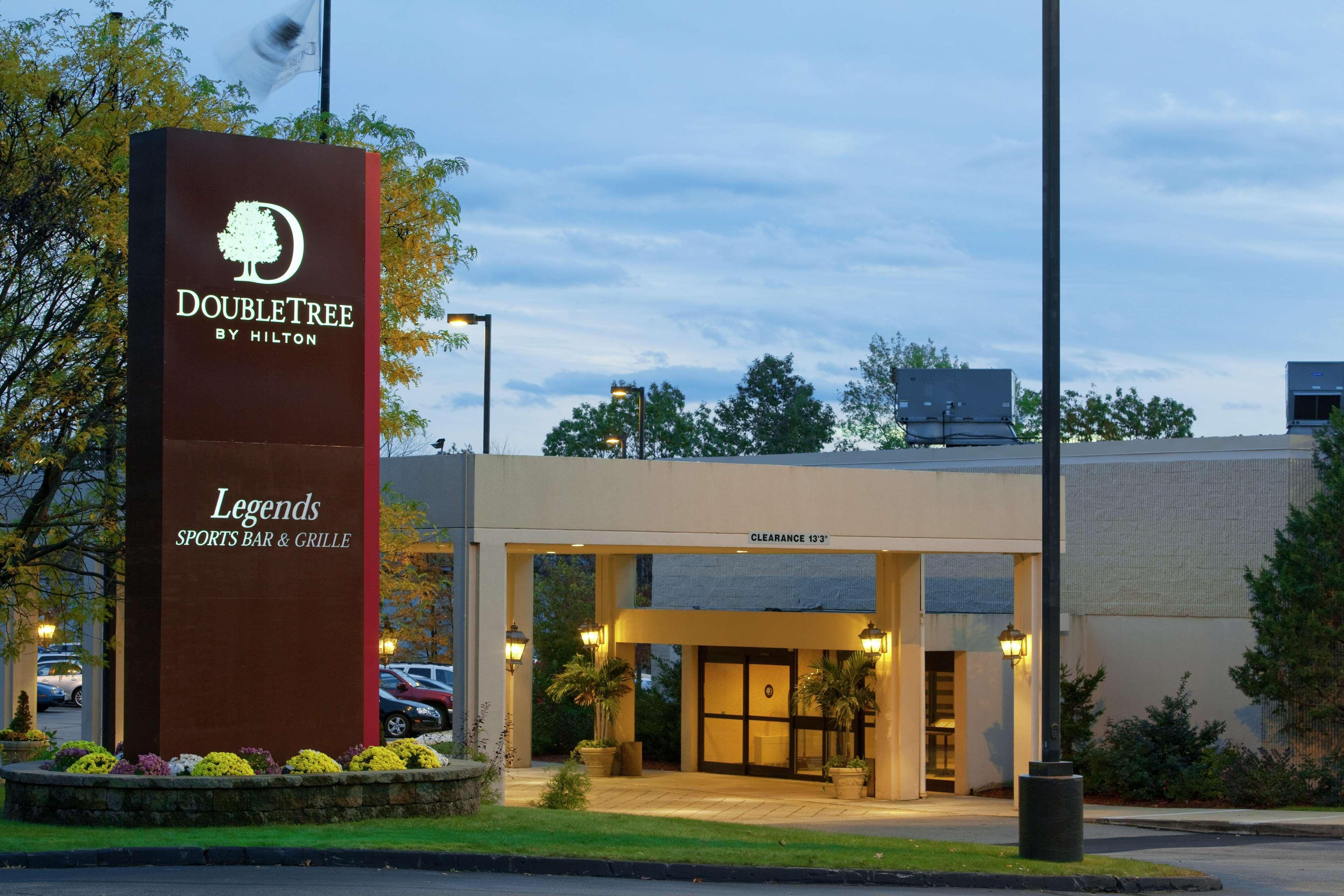 Doubletree By Hilton Boston-Milford Hotel Exterior photo