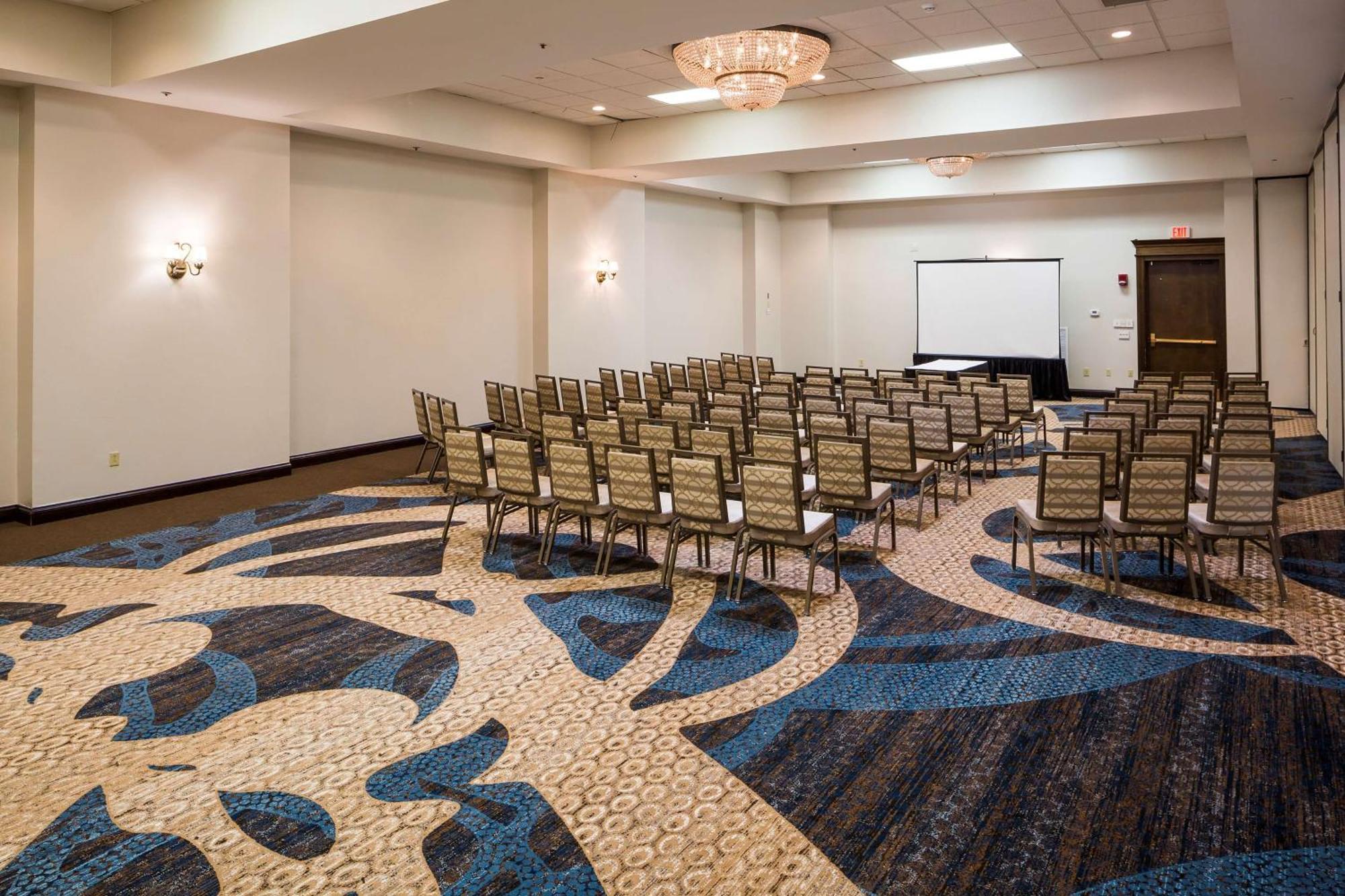 Doubletree By Hilton Boston-Milford Hotel Exterior photo